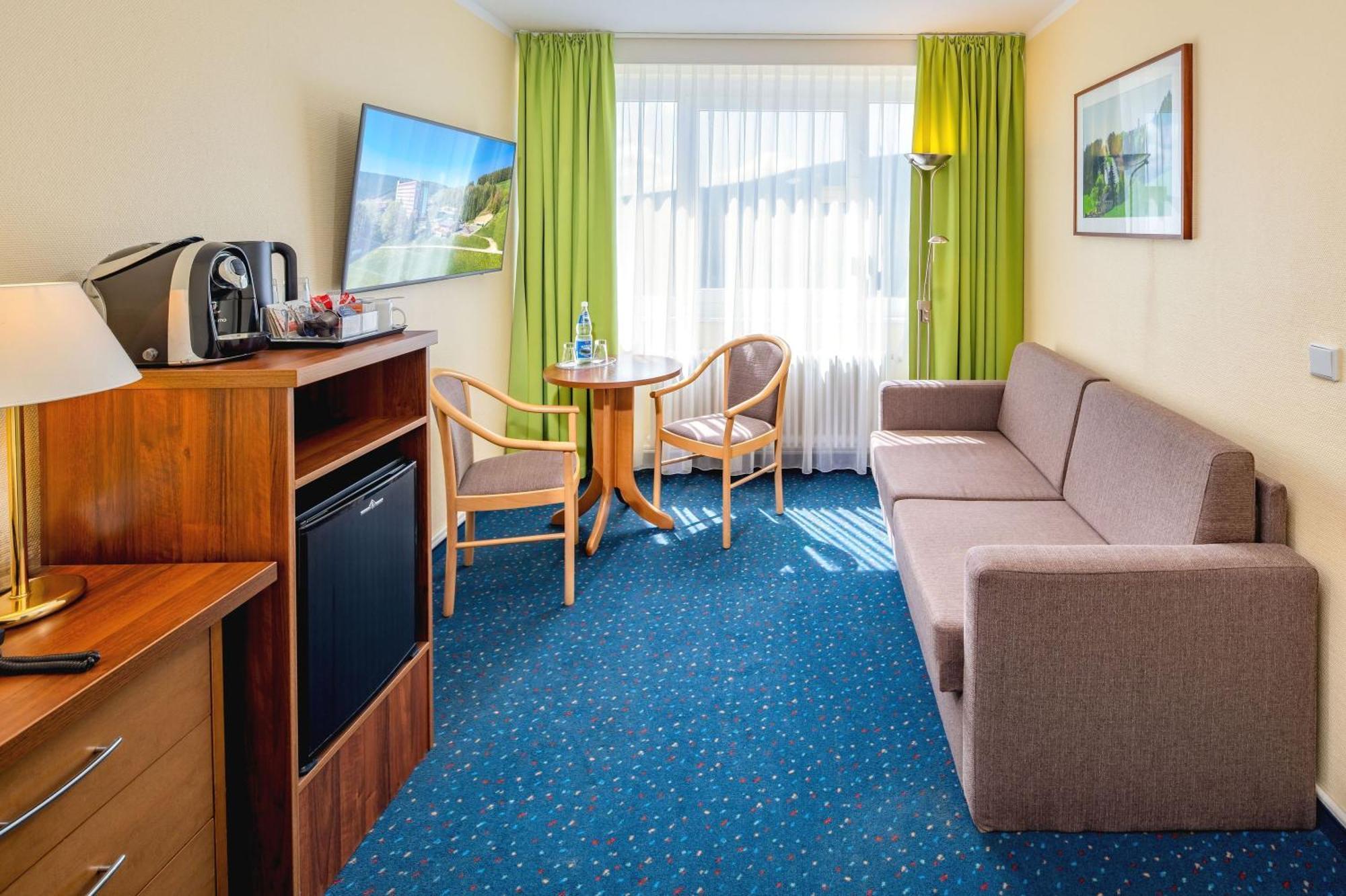 Ahorn Hotel Am Fichtelberg โอเบอร์วีเซินธาล ภายนอก รูปภาพ