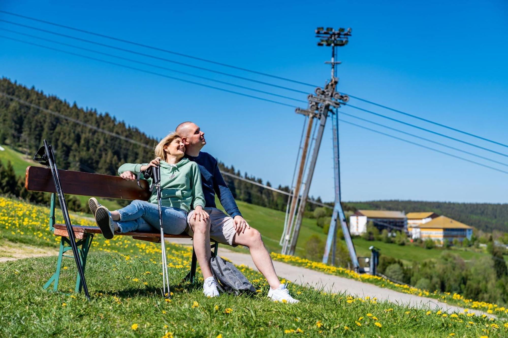Ahorn Hotel Am Fichtelberg โอเบอร์วีเซินธาล ภายนอก รูปภาพ