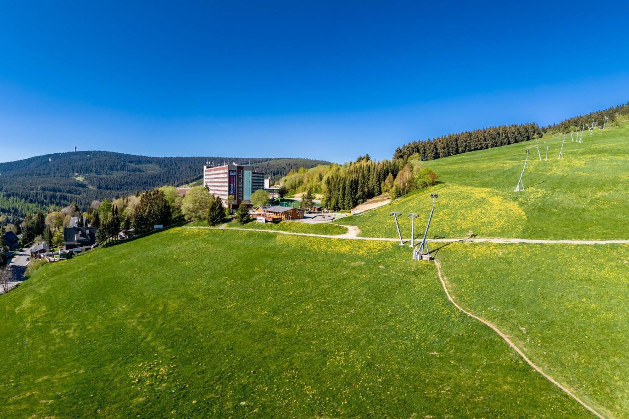 Ahorn Hotel Am Fichtelberg โอเบอร์วีเซินธาล ภายนอก รูปภาพ